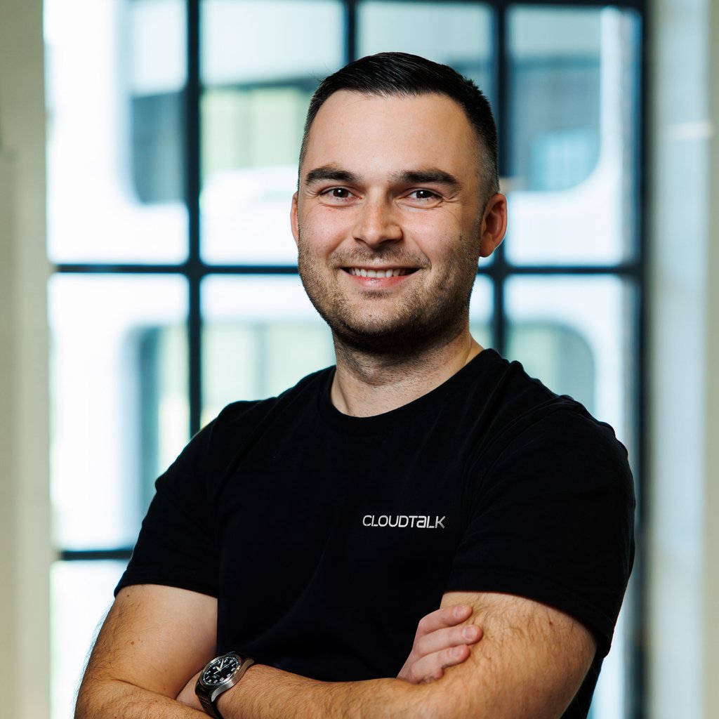 Ako efektívne prepájať hovory: Sprievodca krok za krokom