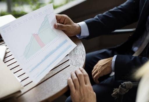 9 Quick phone hacks for sales reps to crush quota – CloudTalk